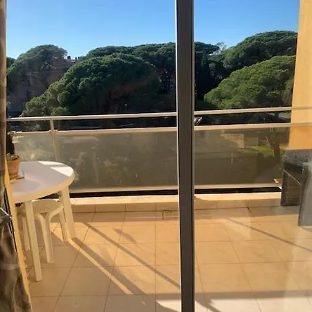 Les Terrasses Du Port Apartment *